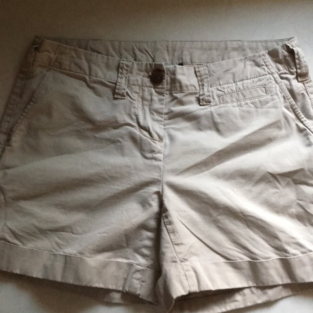 Willi Smith khaki shorts Size 2